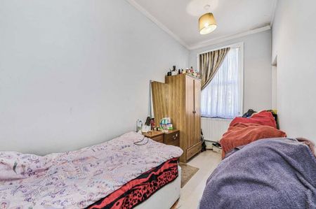3 bedroom flat to rent - Photo 4