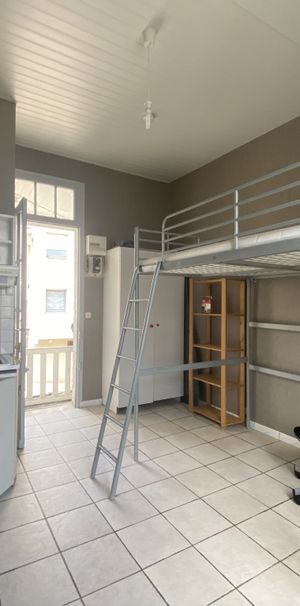 Location Appartement 1 pièce 18m² BORDEAUX 33800 - Photo 2