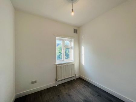 5 bedroom terraced house to rent - Photo 4