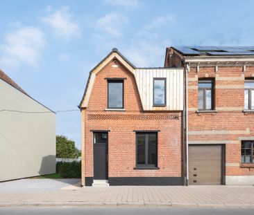 Volledig gerenoveerde gezinswoning met tuin en 3 slaapkamers in Eke... - Photo 4