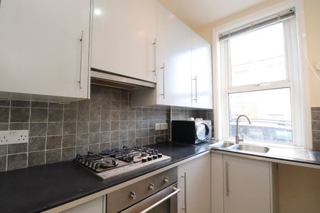 3 bedroom house to rent - Photo 3