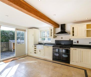 3 bedroom detached house to rent - Photo 4