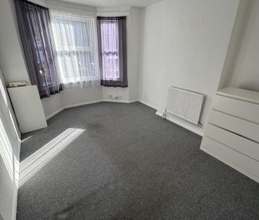 1 bedroom ground floor maisonette to rent - Photo 2