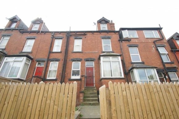 4 Bed - Brudenell Street, Hyde Park, Leeds - Photo 1