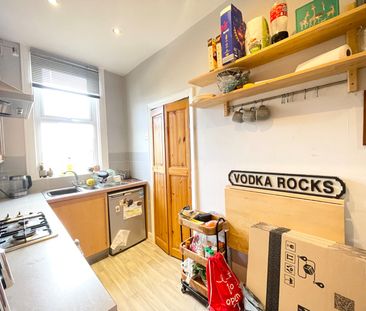 2 bedroom terraced house to rent - Photo 1