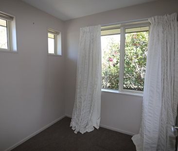 St Martins – two bedrooms, internal access garage, double glazing. - Photo 5