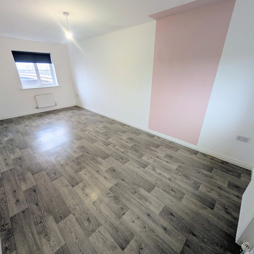 A 2 Bedroom Apartment - Photo 1