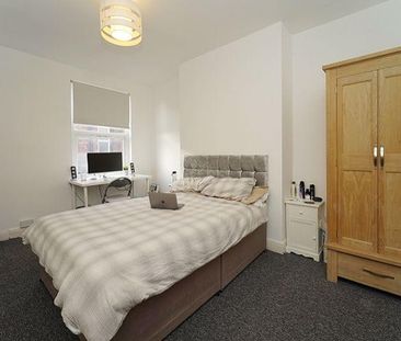 7 bedroom terraced house to rent - Photo 2