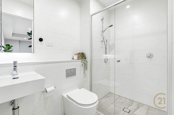 Apply Now - Century 21 &vert; the Paramount Group - Photo 1