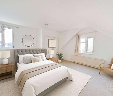 Richmond Drive, Shepperton, Middlesex, TW17 - Photo 3