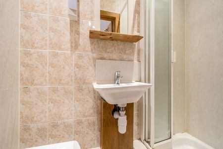 Studio to rent - Photo 5