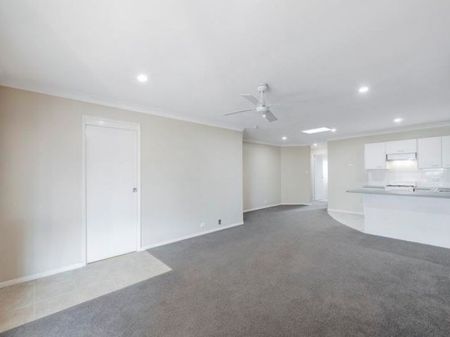 2/64 Macquarie Street, Mayfield NSW 2304 - Photo 4