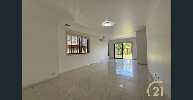 Renovated 4 Bedroom Home, In A Prime Location! - Photo 1