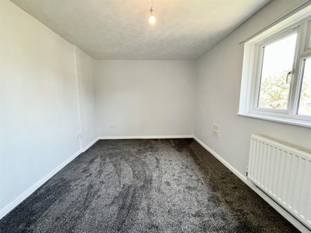 2 Bedroom Flat To Let - Photo 2