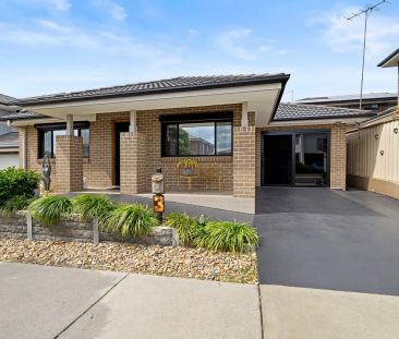 Family Home in Tranquil Suburb - Photo 3