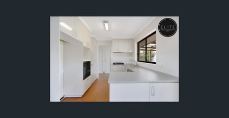 NEAT HOME IN QUIET COURT - Photo 5