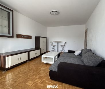 Gemütliche Mietwohnung mit Loggia im 1. Stock nähe Zentrum - Photo 3