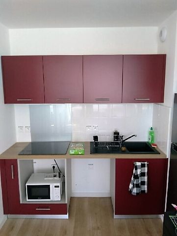 Location Appartement 2 pièces 43m² - Photo 2