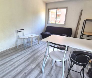 Location Appartement 1 pièce 20m² NICE 06000 - Photo 2