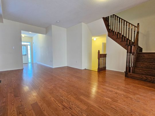 For Lease - 1275 Blencowe Crescent, Newmarket, Ontario - Photo 1