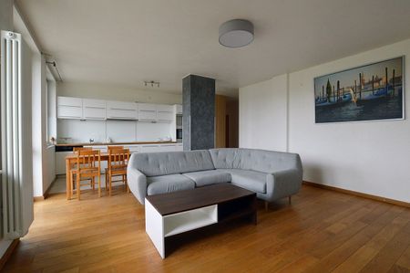 Przestronne 3pok. (salon+2 sypialnie), Centrum ul. Niecała - Photo 2