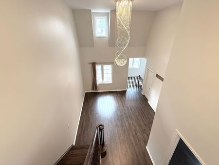For Lease - 118 Livante Court, Markham, Ontario - Photo 3