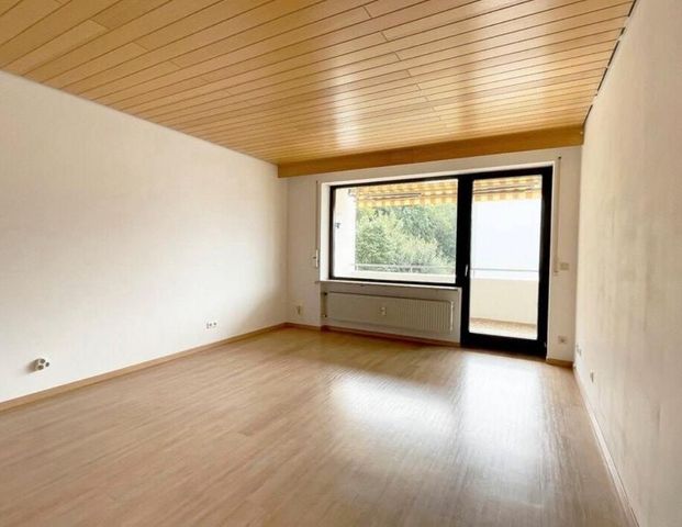 Schöne 3-Zimmer Wohnung mit Balkon & Tiefgarage in Weißenburg - Photo 1