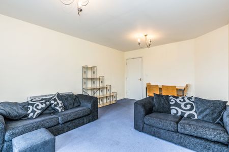 2 bedroom apartment to rent Hawkeswood Road, Southampton, SO18 - Photo 2