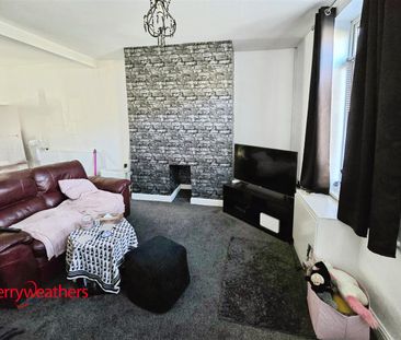 2 bed end of terrace house to rent in Snydale Road, Cudworth, S72 - Photo 4
