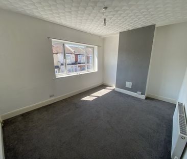 1 Bedroom, First Floor Flat - Photo 2