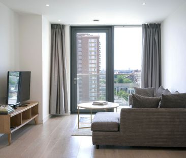 Apartment , Carriage House, City North Place, London - Photo 5