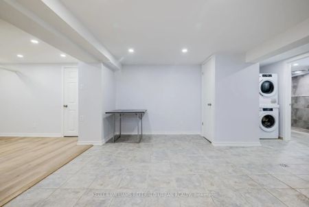 Property For Lease | W9248282 - Photo 5