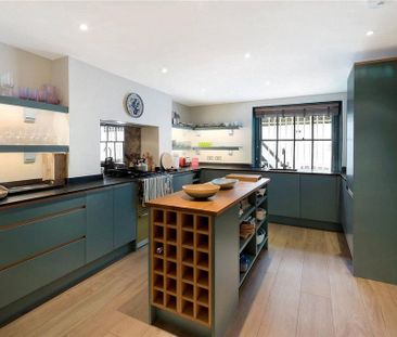 4 bedroom terraced house to rent - Photo 2