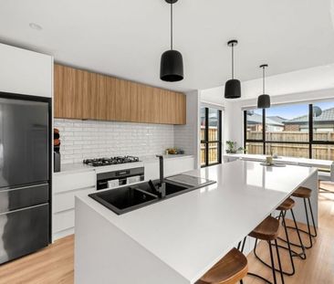 Stunning 4 bedroom family home - Photo 5