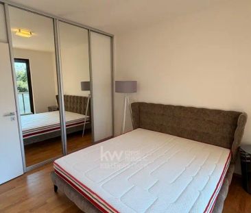 Pronájem prostorného bytu 2+kk se dvěma balkony a parkováním – Rezi... - Photo 5