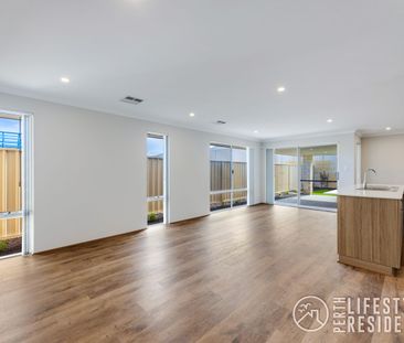 STUNNING HOME OPPOSITE PARK - Photo 6