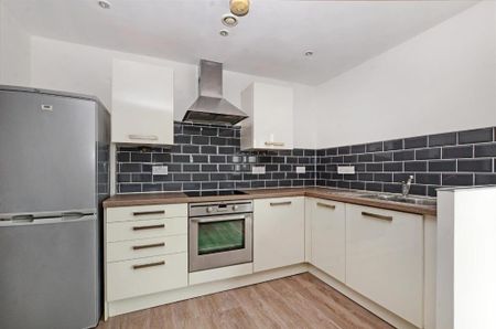 2 bedroom flat to rent - Photo 5