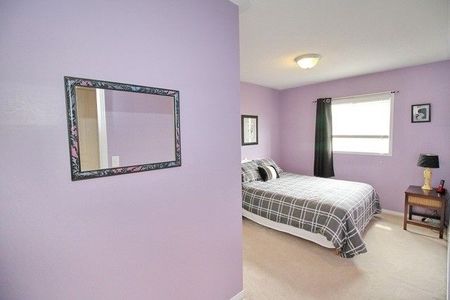 For Lease - 9 Presley Crescent, Whitby, Ontario - Photo 3