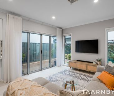 Discover the best of Ultra-low maintenance living with this 3-bedro... - Photo 2