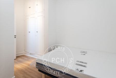 Rue de Charenton, - Photo 5