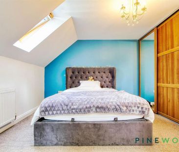 4 bedroom semi-detached house to rent - Photo 4