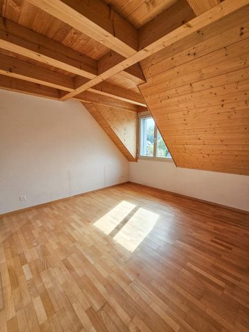Grosszügige 4.5-Zimmer-Dachwohnung mit Galerie und zwei Balkone - Foto 5