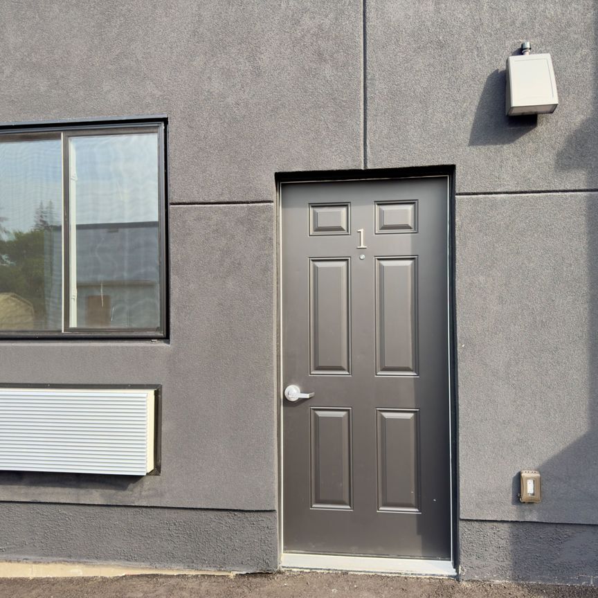 For Lease - 330 Victoria Street Unit# 1, Tweed, Ontario - Photo 1