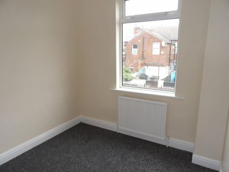 3 bedroom terraced house to rent - Photo 4