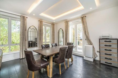 5 bedroom semi-detached house to rent - Photo 3