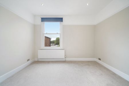 Riffel Road, NW2, London - Photo 4
