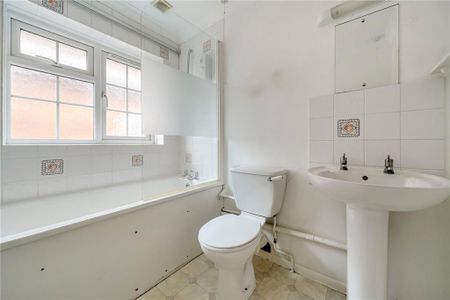 5 bedroom detached house to rent - Photo 2