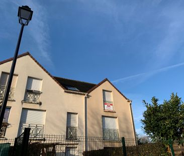 STUDIO MEUBLE 33M2 MAURECOURT - Photo 3