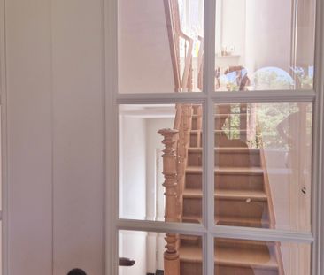 Exceptionally charming, RENOVATED house in a quiet street - Foto 2