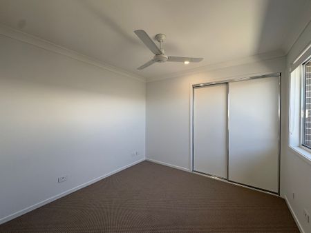 Stylish & Newly Built 2-Bedroom Duplex in Lochinvar - Photo 2
